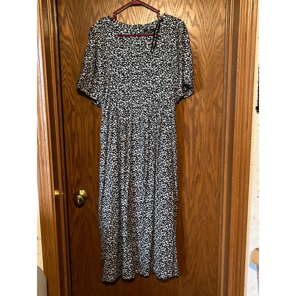 JBS Womens Petite Black White Floral Rayon Maxi Dress V-Neck Back Tie 18WP